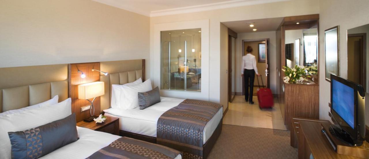 Moevenpick Hotel İzmir Exterior foto