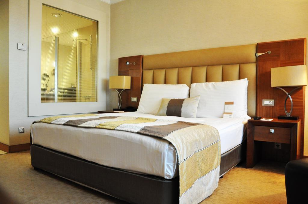 Moevenpick Hotel İzmir Exterior foto